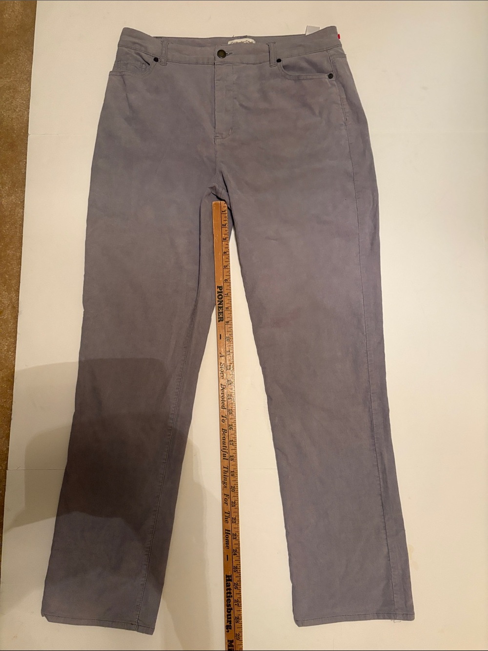 Coldwater Creek Men's Corduroy Pants in Light Gray